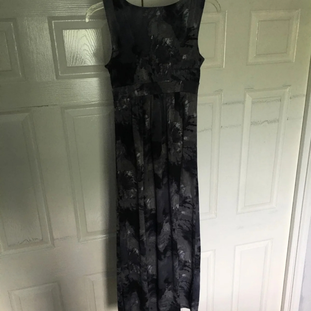 🛍 Dress